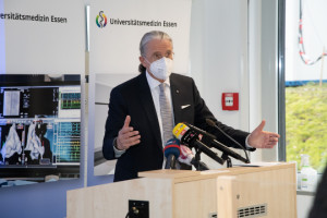Prof. Dr. Jochen A. Werner, Ärztlicher Direktor und Vorstandsvorsitzender der Universitätsmedizin Essen. 