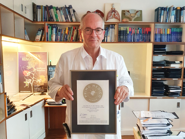 Univ.-Prof. Dr. Dr. med. Thomas J. Vogl - Mitgliedschaft im PRIMO MEDICO Netzwerk bestätigt