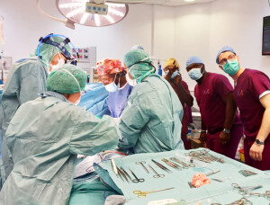 Kinderherz-Operation zur Korrektur angeborener Herzfehler